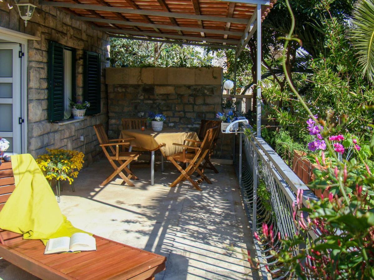 Holiday Home Garden - BRC650 Sumartin Buitenkant foto